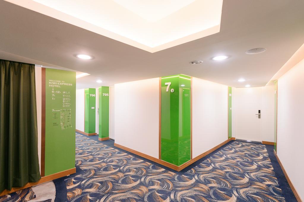 Kiwi-Taichung Station Branch 1 Hotell Eksteriør bilde