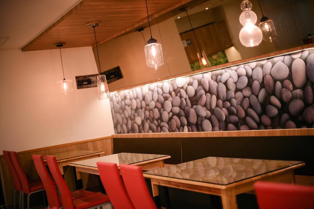 Kiwi-Taichung Station Branch 1 Hotell Eksteriør bilde