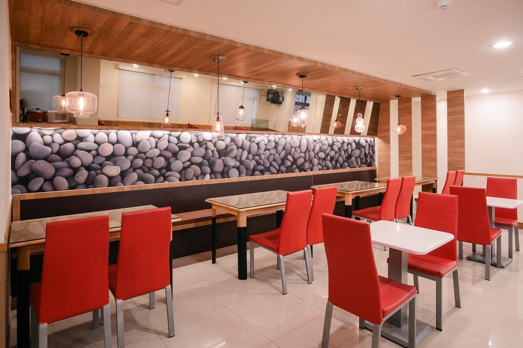 Kiwi-Taichung Station Branch 1 Hotell Eksteriør bilde