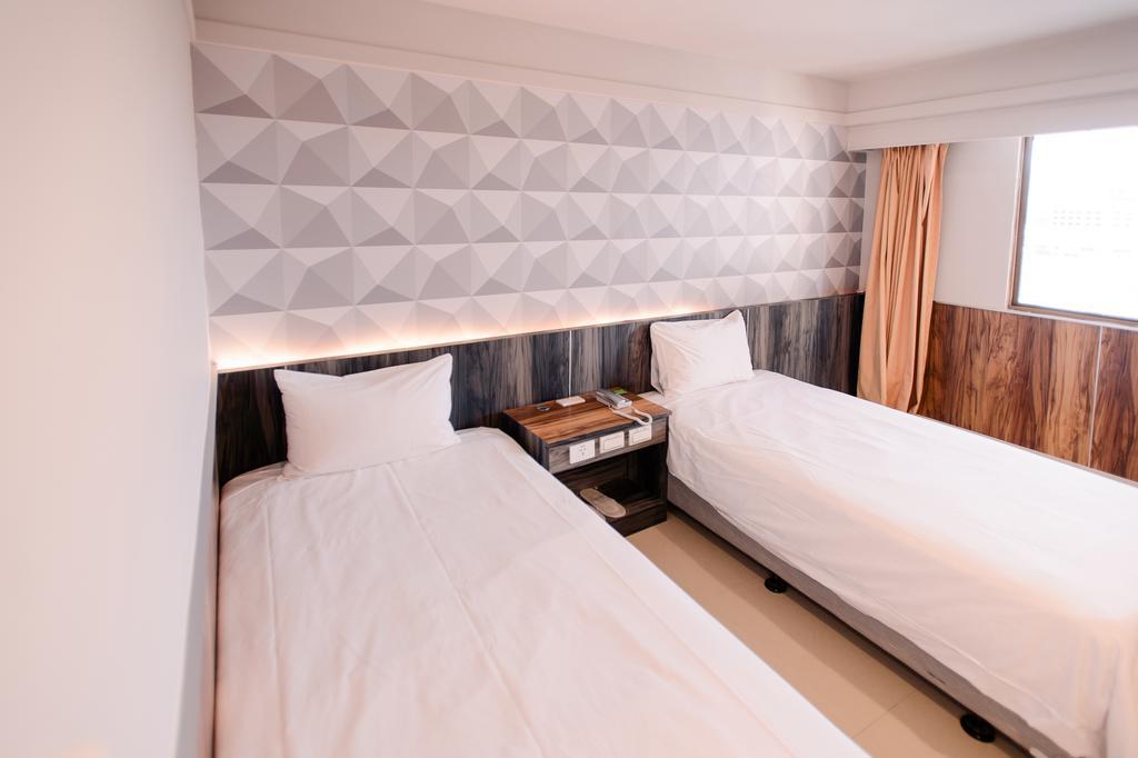 Kiwi-Taichung Station Branch 1 Hotell Eksteriør bilde