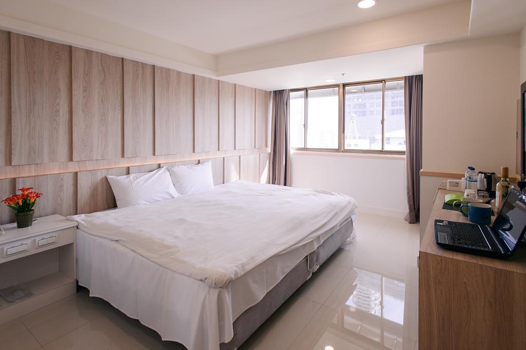 Kiwi-Taichung Station Branch 1 Hotell Eksteriør bilde