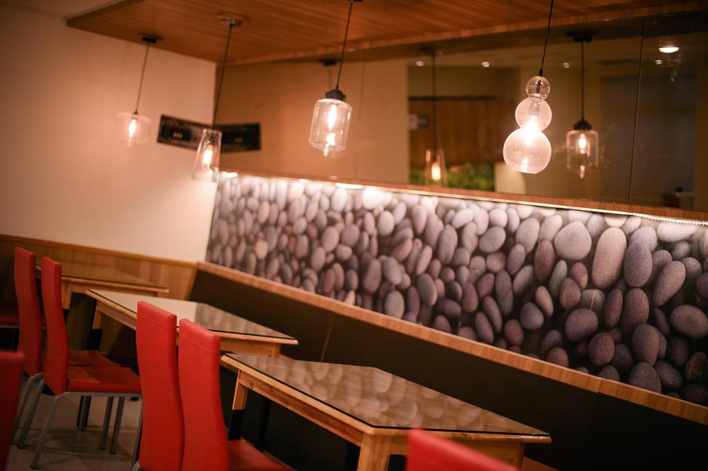 Kiwi-Taichung Station Branch 1 Hotell Eksteriør bilde